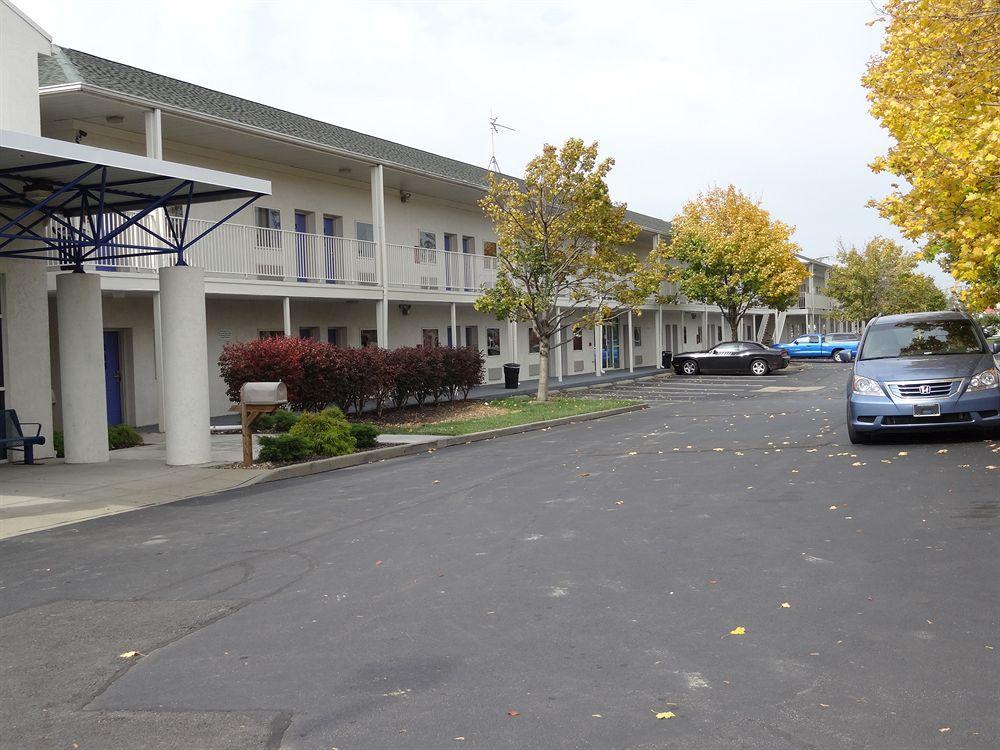 Motel 6 Pittsburgh Cranberry Mars Exterior photo