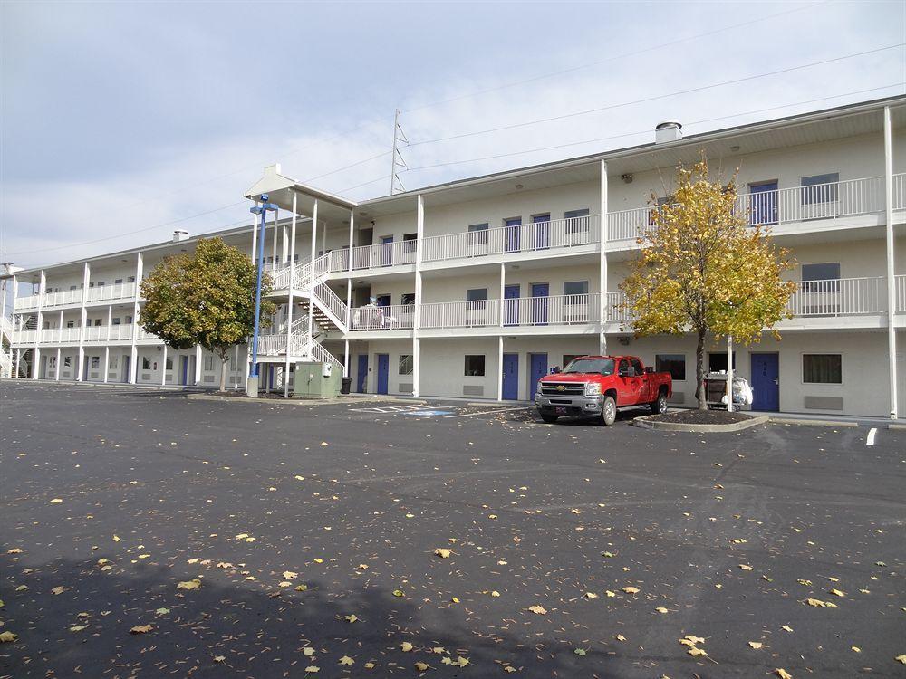 Motel 6 Pittsburgh Cranberry Mars Exterior photo