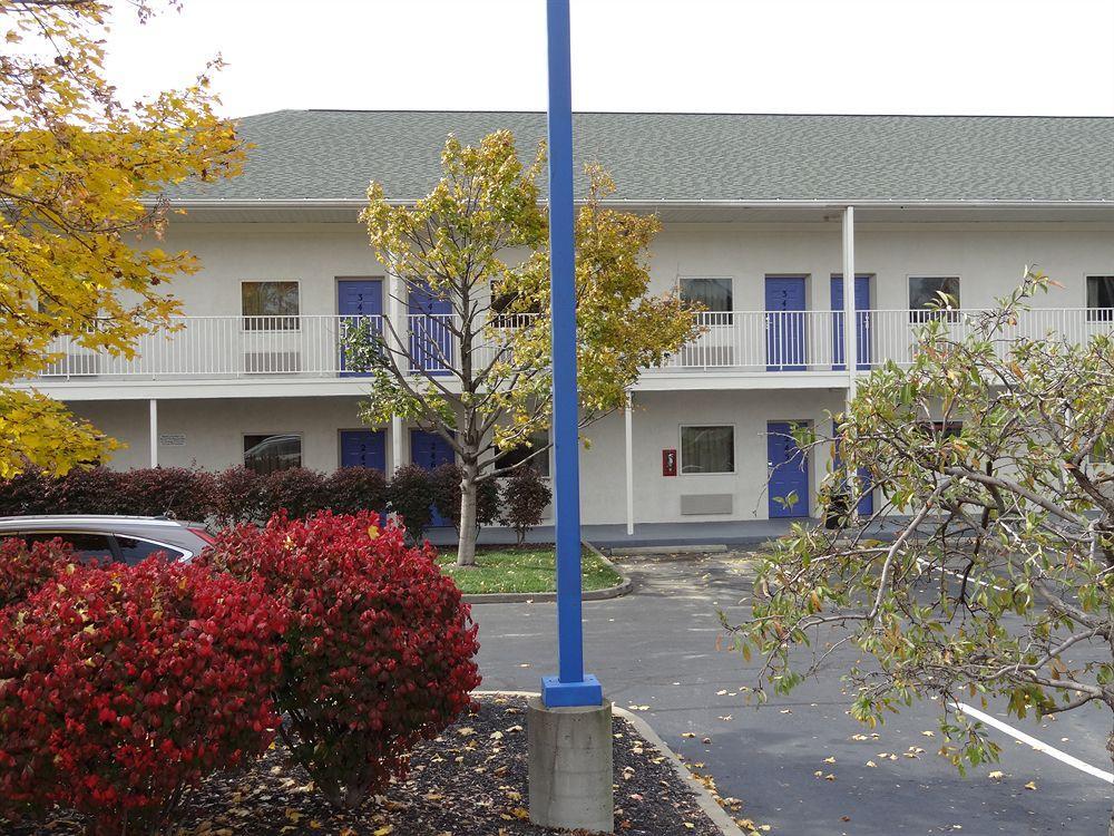 Motel 6 Pittsburgh Cranberry Mars Exterior photo